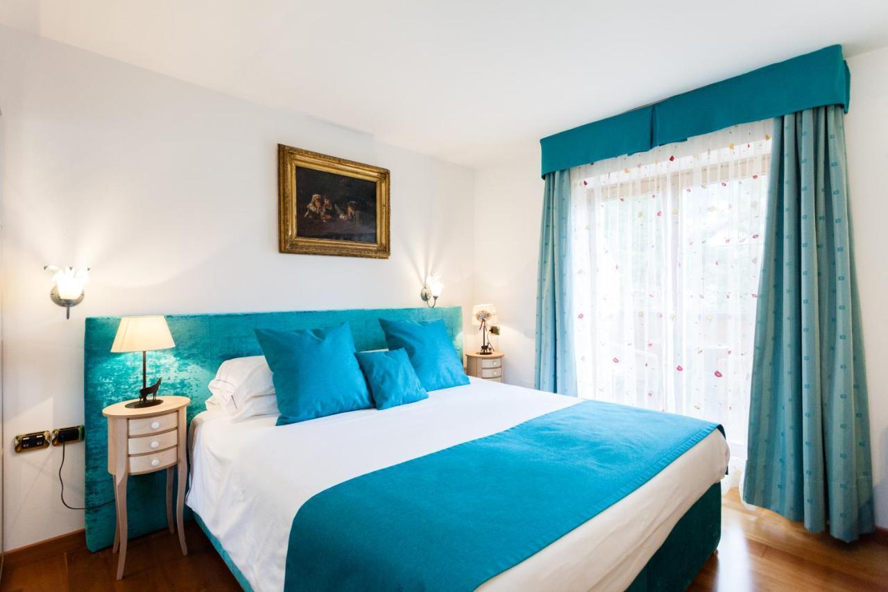 Hotel Vienna Сан-Мартіно-ді-Кастроцца Екстер'єр фото